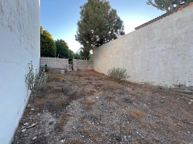 Grunde uden byggetilladelser til salg i Agüimes - € 110.000 (Ref: 8537983)