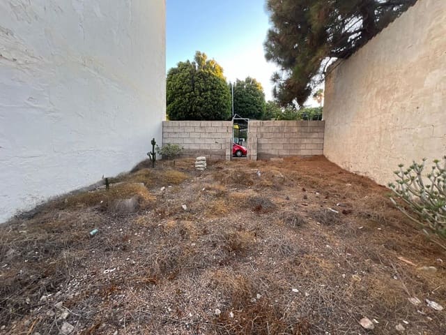 Grunde uden byggetilladelser til salg i Agüimes - € 110.000 (Ref: 8537983)