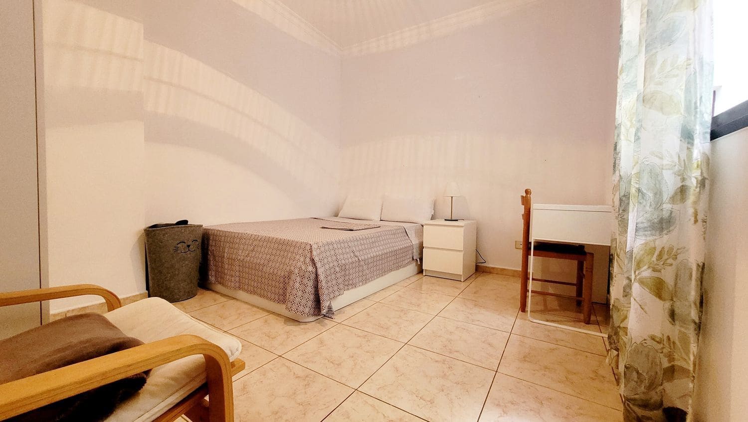 3 slaapkamer Appartement te huur in Las Palmas de Gran Canaria met garage - € 1.300 (Ref: 8677403)