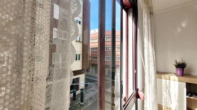 3 slaapkamer Appartement te huur in Guanarteme, Las Palmas de Gran Canaria met garage - € 1.300 (Ref: 8677403)