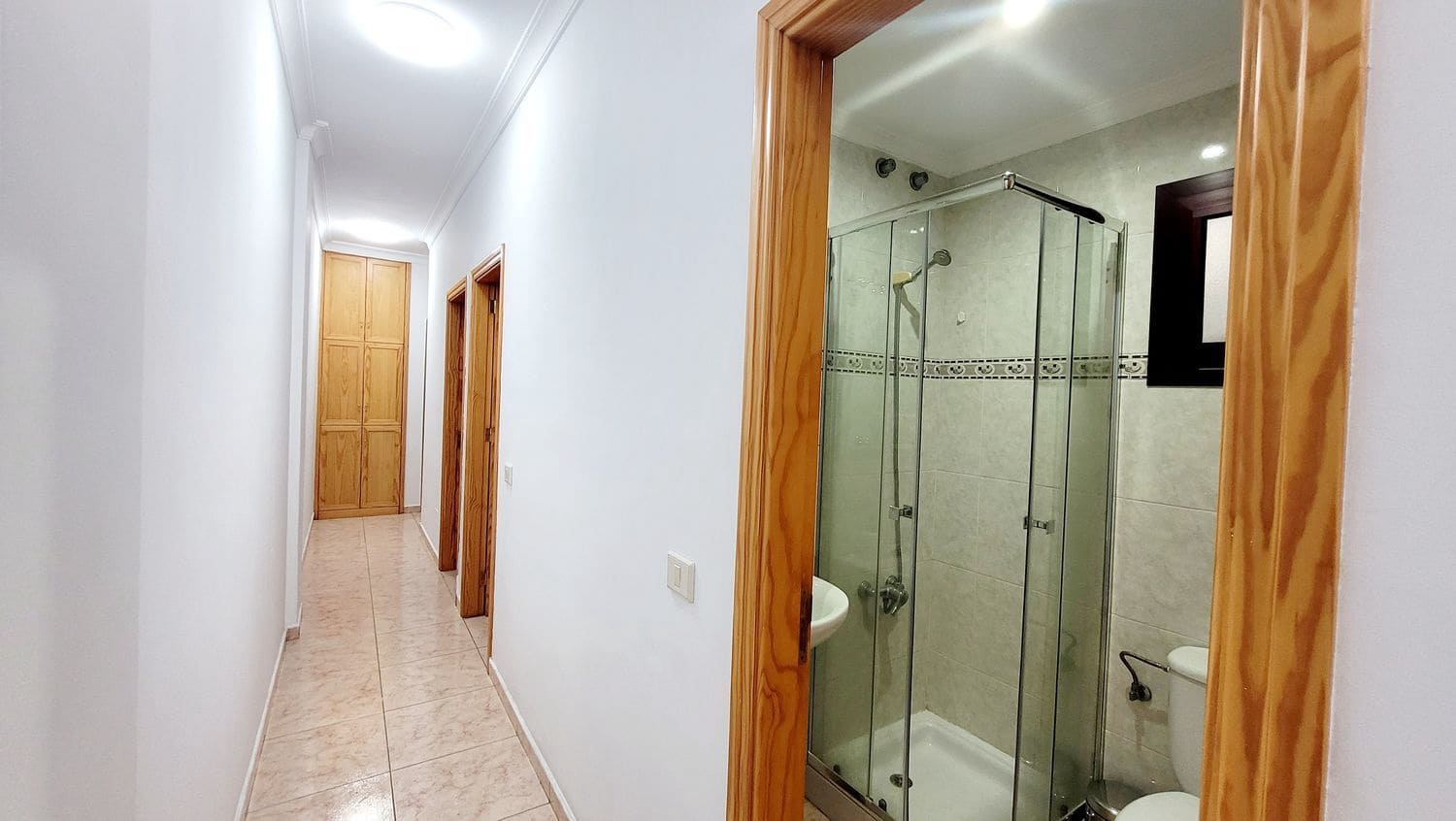 3 slaapkamer Appartement te huur in Las Palmas de Gran Canaria met garage - € 1.300 (Ref: 8677403)