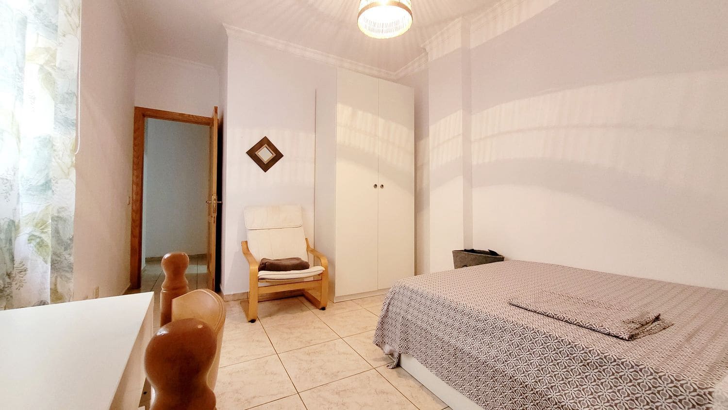 3 slaapkamer Appartement te huur in Las Palmas de Gran Canaria met garage - € 1.300 (Ref: 8677403)