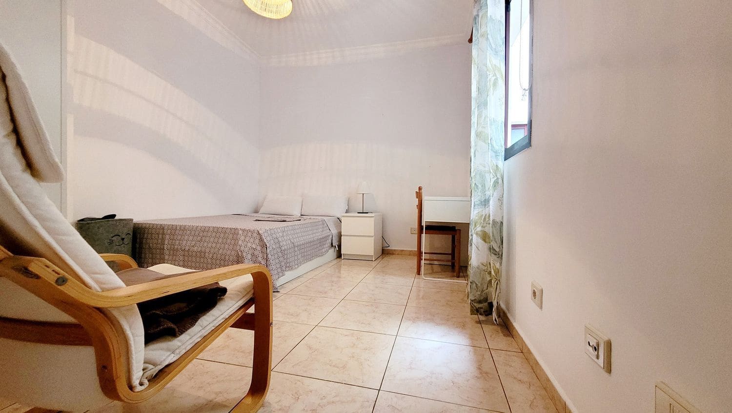 3 slaapkamer Appartement te huur in Las Palmas de Gran Canaria met garage - € 1.300 (Ref: 8677403)