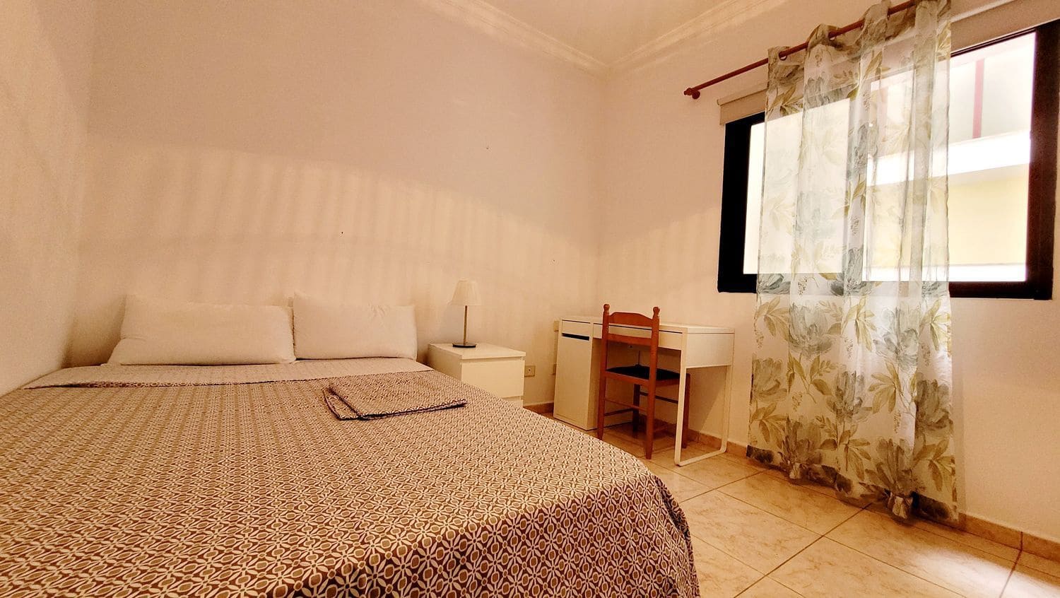 3 slaapkamer Appartement te huur in Las Palmas de Gran Canaria met garage - € 1.300 (Ref: 8677403)