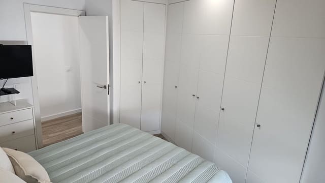 2 soveværelse Lejlighed til leje i Isleta, Las Palmas de Gran Canaria med garage - € 1.000 (Ref: 8696044)