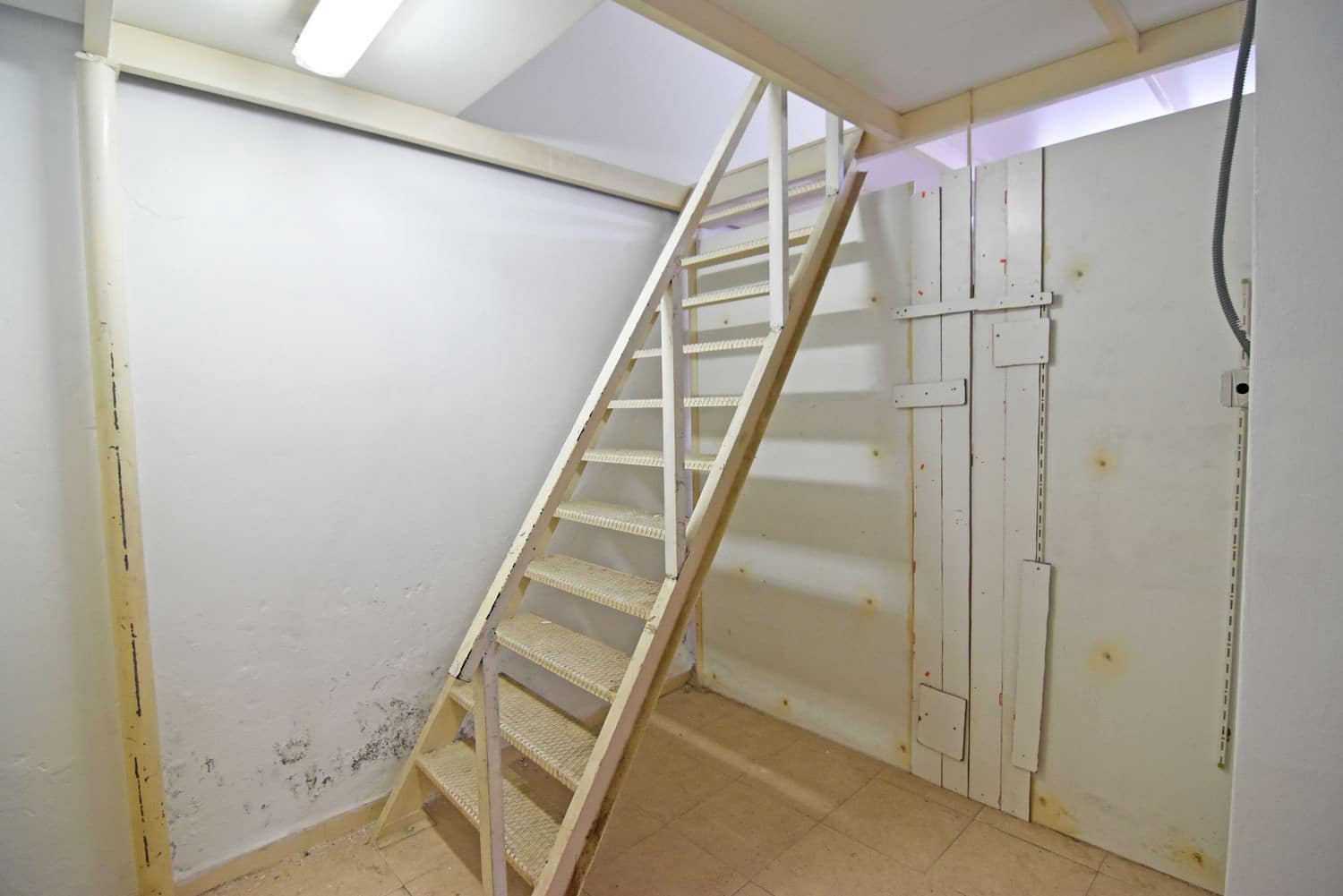 Commercial for sale in Las Palmas de Gran Canaria - € 188,100 (Ref: 8703491)