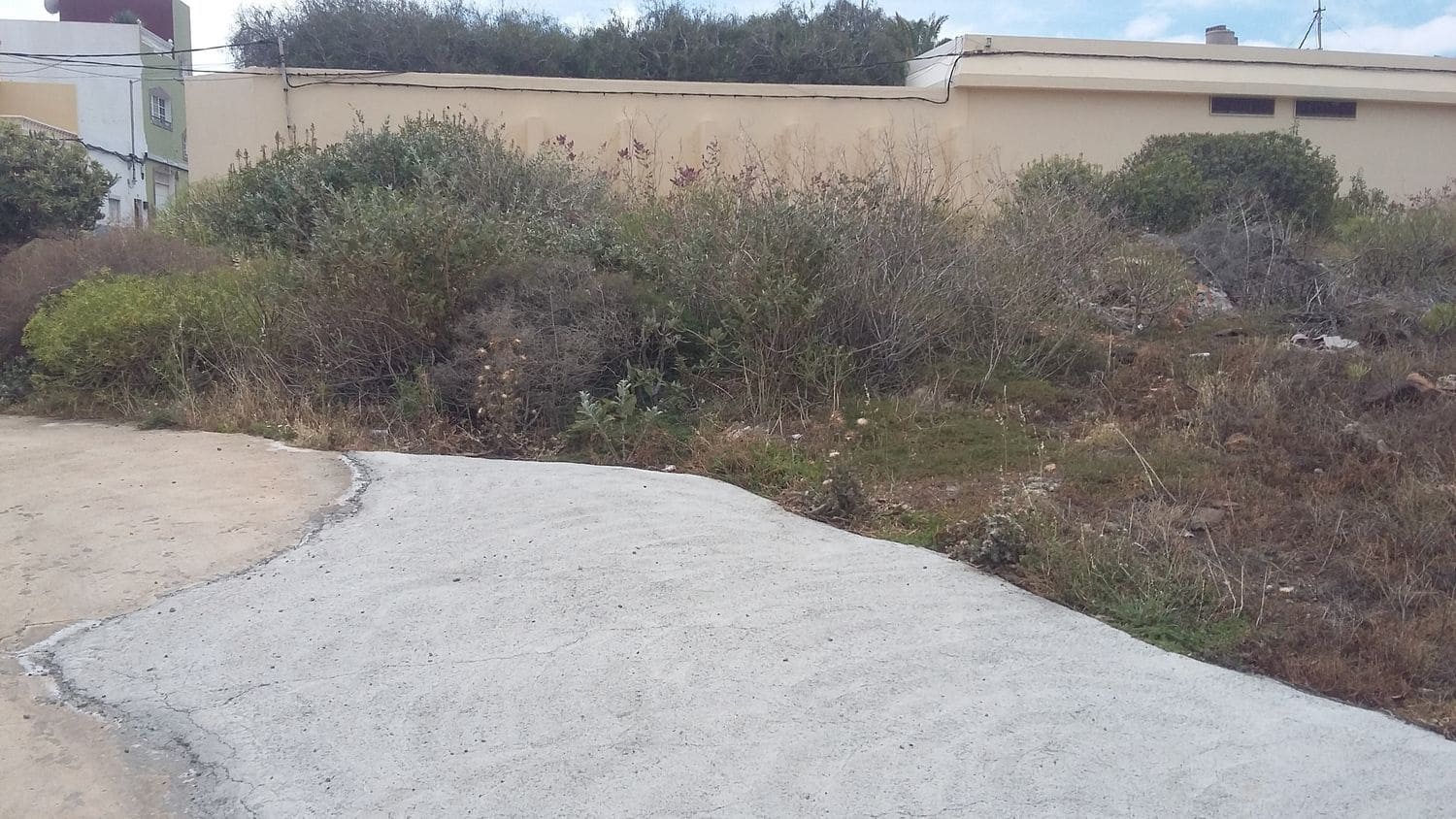 Grunde uden byggetilladelser til salg i Ingenio - € 225.000 (Ref: 8703494)