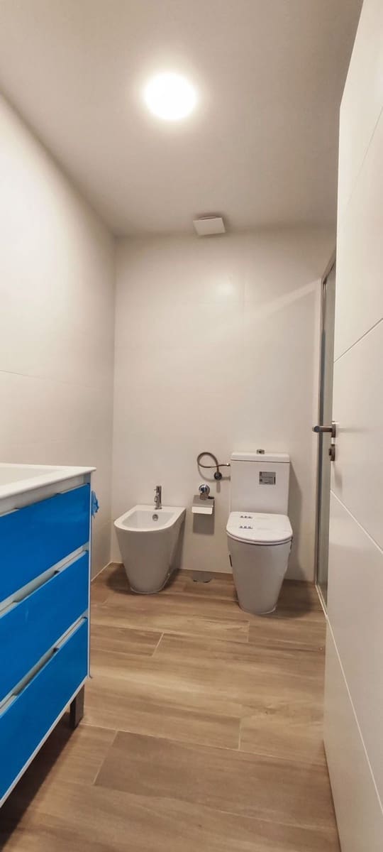 2 slaapkamer Appartement te huur in Las Palmas de Gran Canaria met garage - € 1.275 (Ref: 8716098)