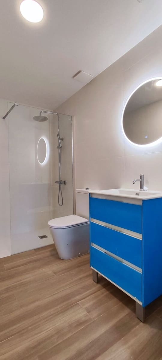 2 slaapkamer Appartement te huur in Las Palmas de Gran Canaria met garage - € 1.275 (Ref: 8716098)