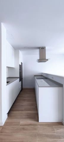 2 slaapkamer Appartement te huur in Isleta, Las Palmas de Gran Canaria met garage - € 1.275 (Ref: 8716098)