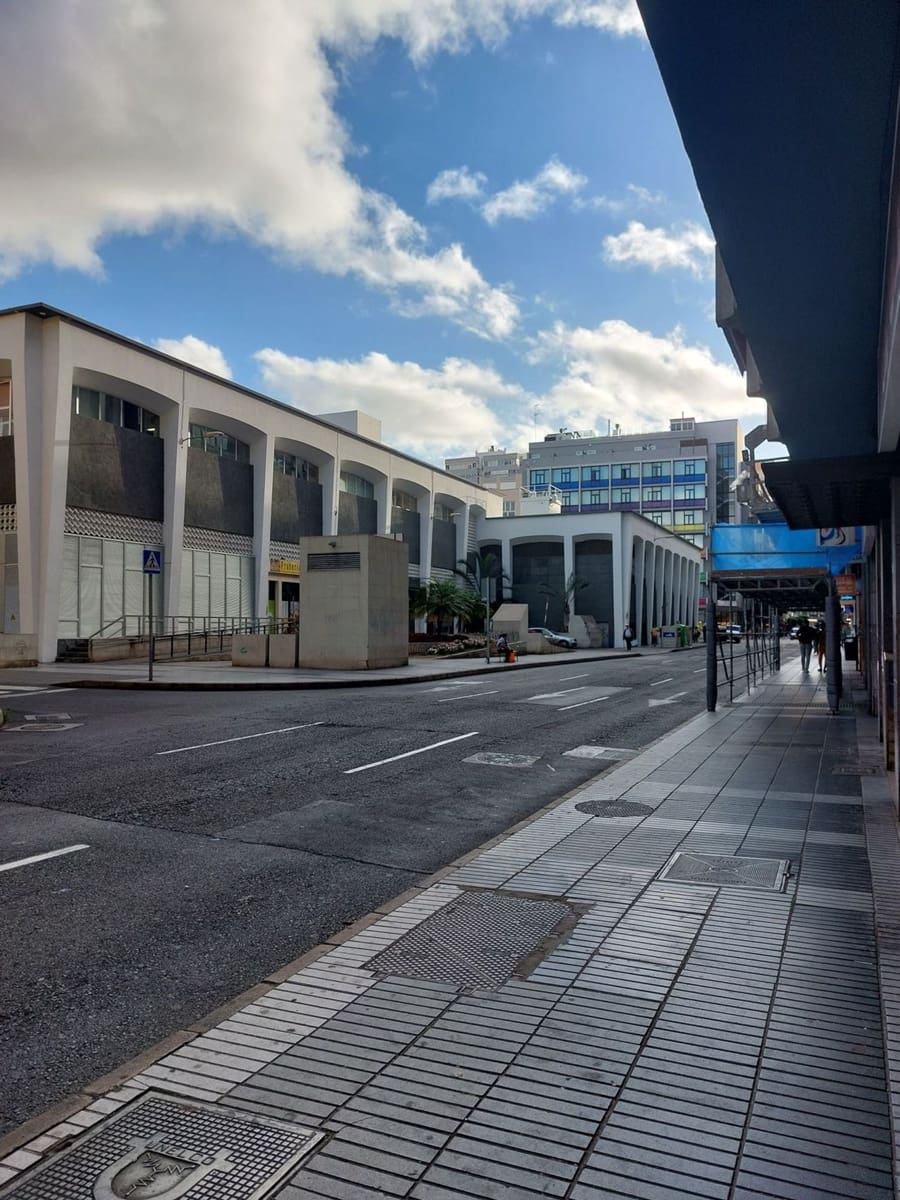 Företag att hyra i Las Palmas de Gran Canaria - 2 300 € (Ref: 8747040)