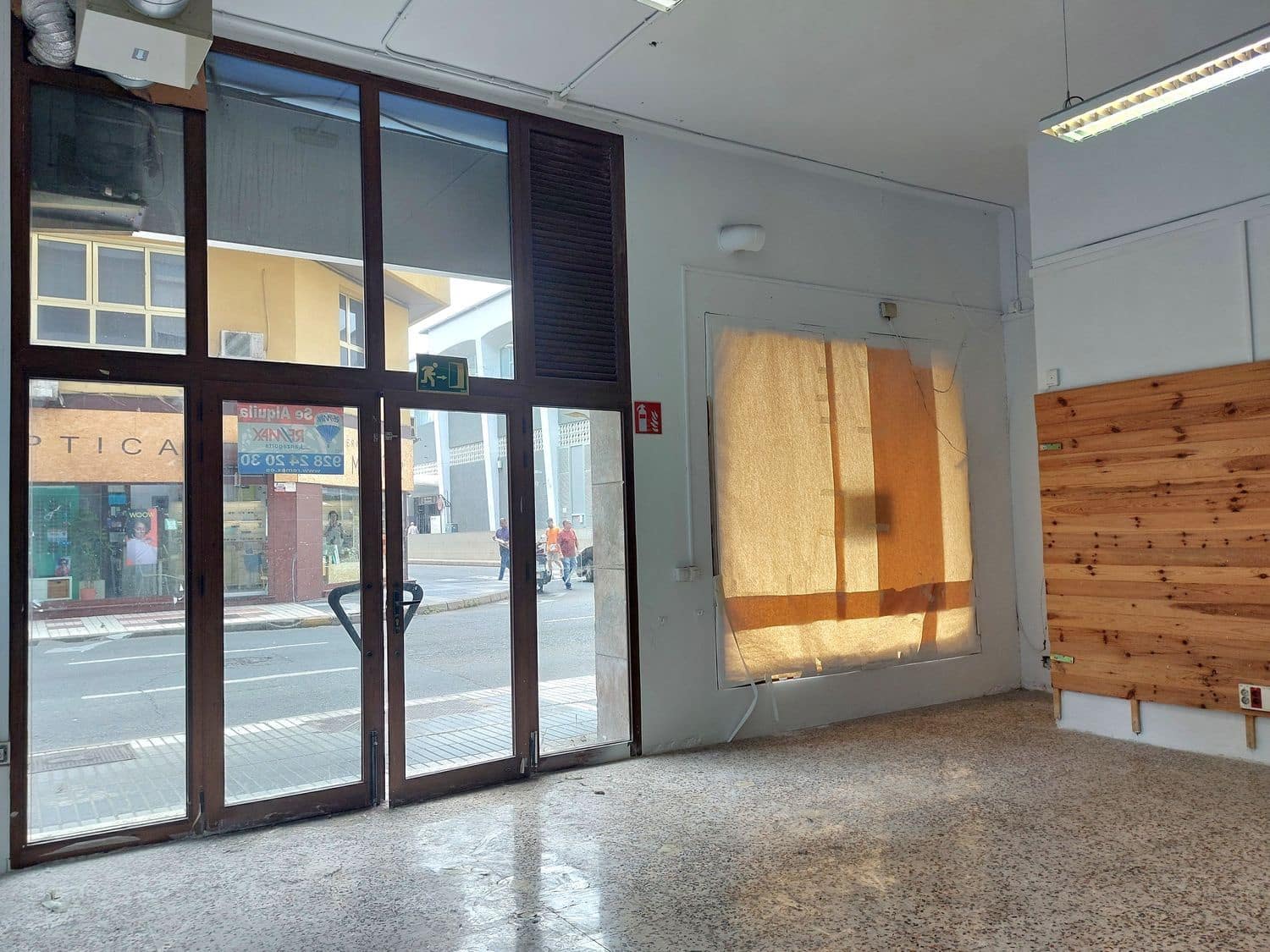 Företag att hyra i Las Palmas de Gran Canaria - 2 300 € (Ref: 8747040)