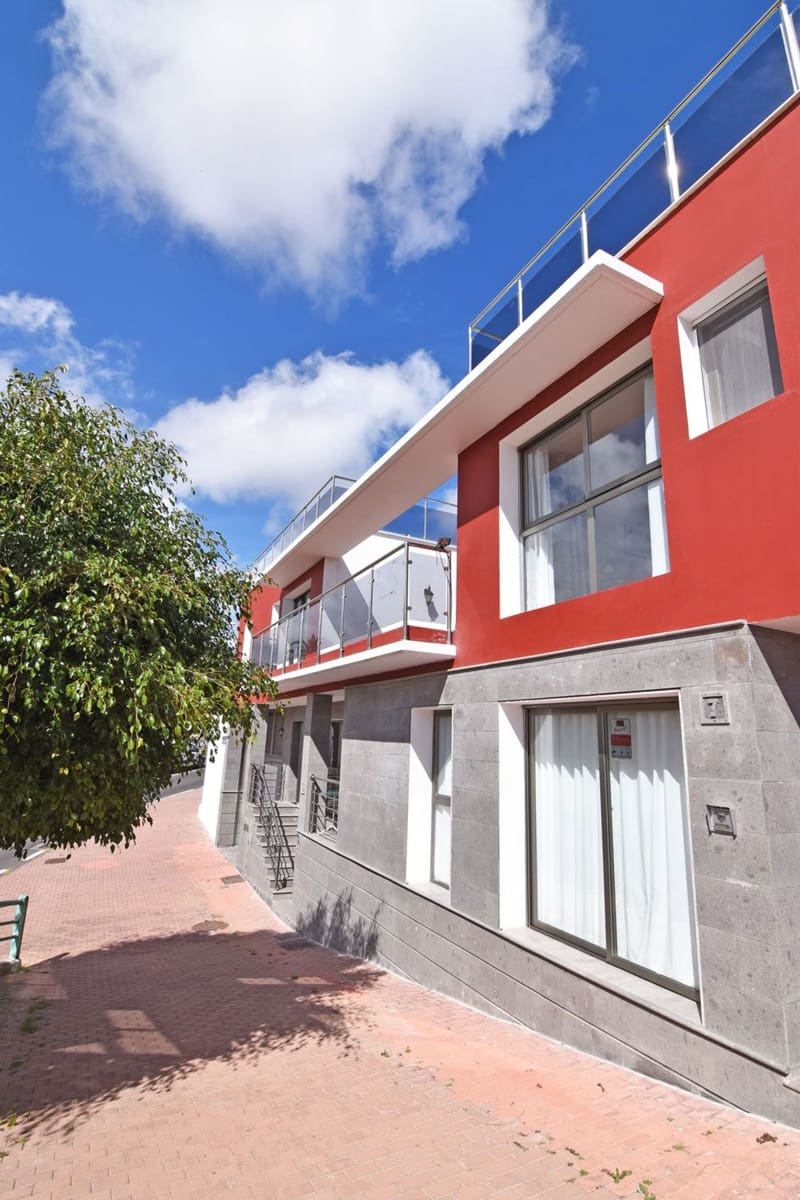 7 soveværelse Byhus til salg i Las Palmas de Gran Canaria med garage - € 591.500 (Ref: 8809042)