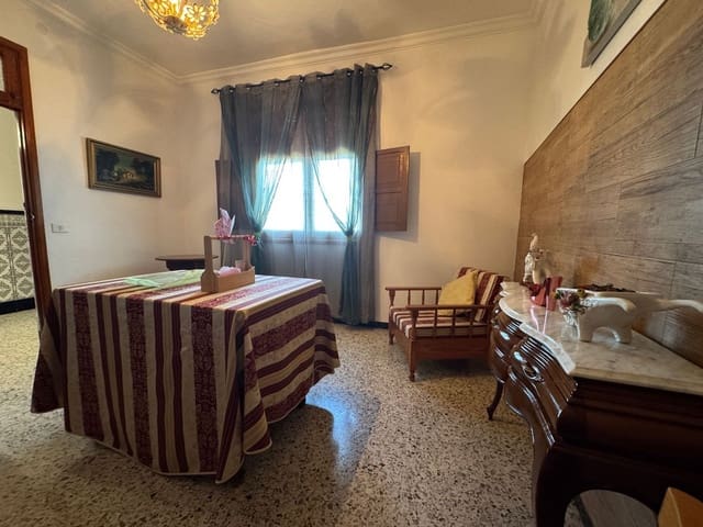 6 slaapkamer Huis te koop in Telde met garage - € 200.000 (Ref: 8864290)