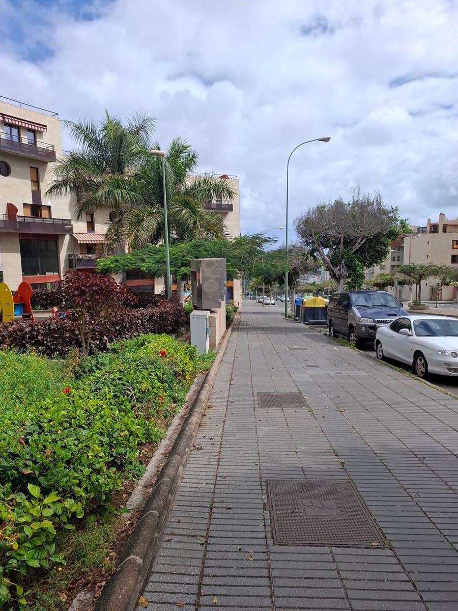 Erhverv til salg i Las Palmas de Gran Canaria - € 350.000 (Ref: 8894366)