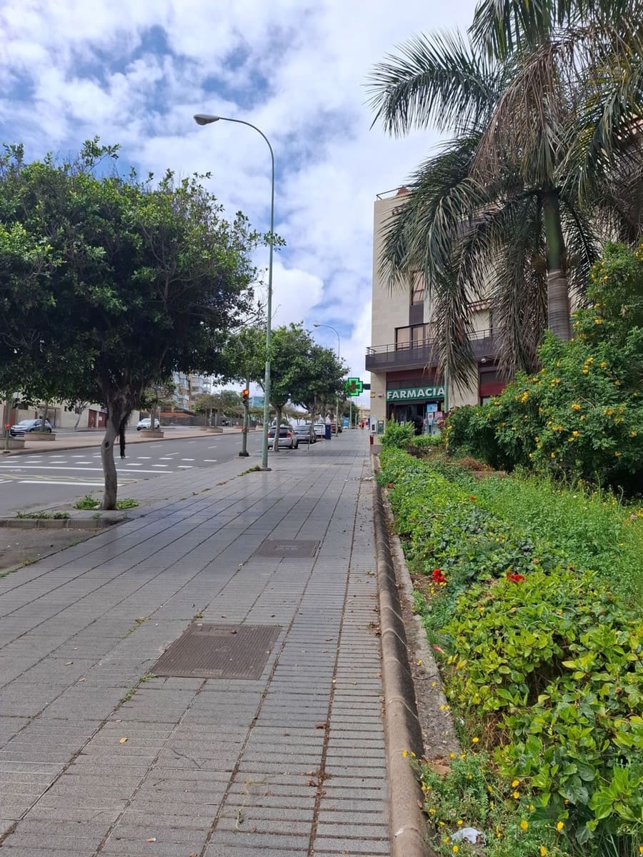 Erhverv til salg i Las Palmas de Gran Canaria - € 175.000 (Ref: 8894367)