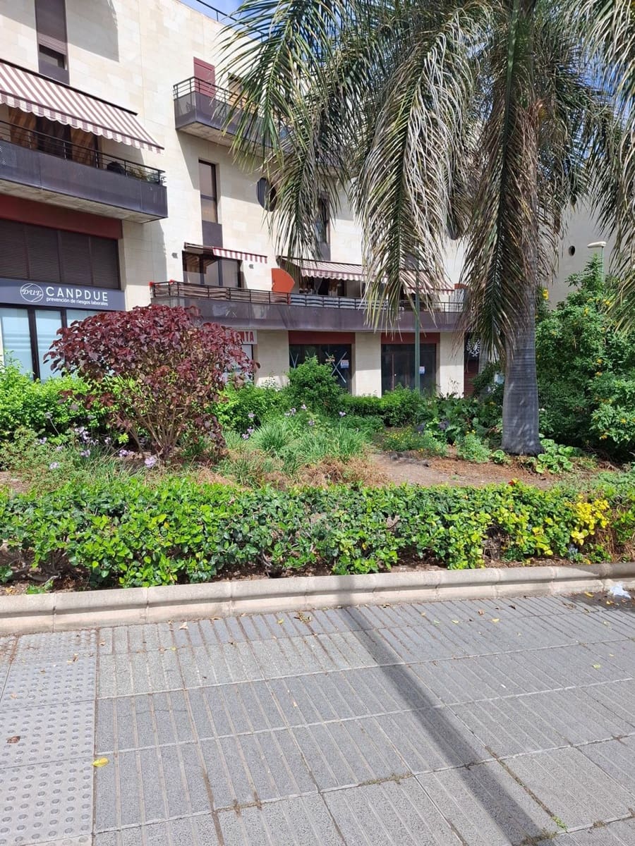 Erhverv til salg i Las Palmas de Gran Canaria - € 175.000 (Ref: 8894367)