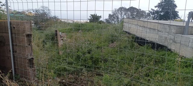 Terreno Non Edificato in vendita in Firgas - 43.500 € (Rif: 8917660)