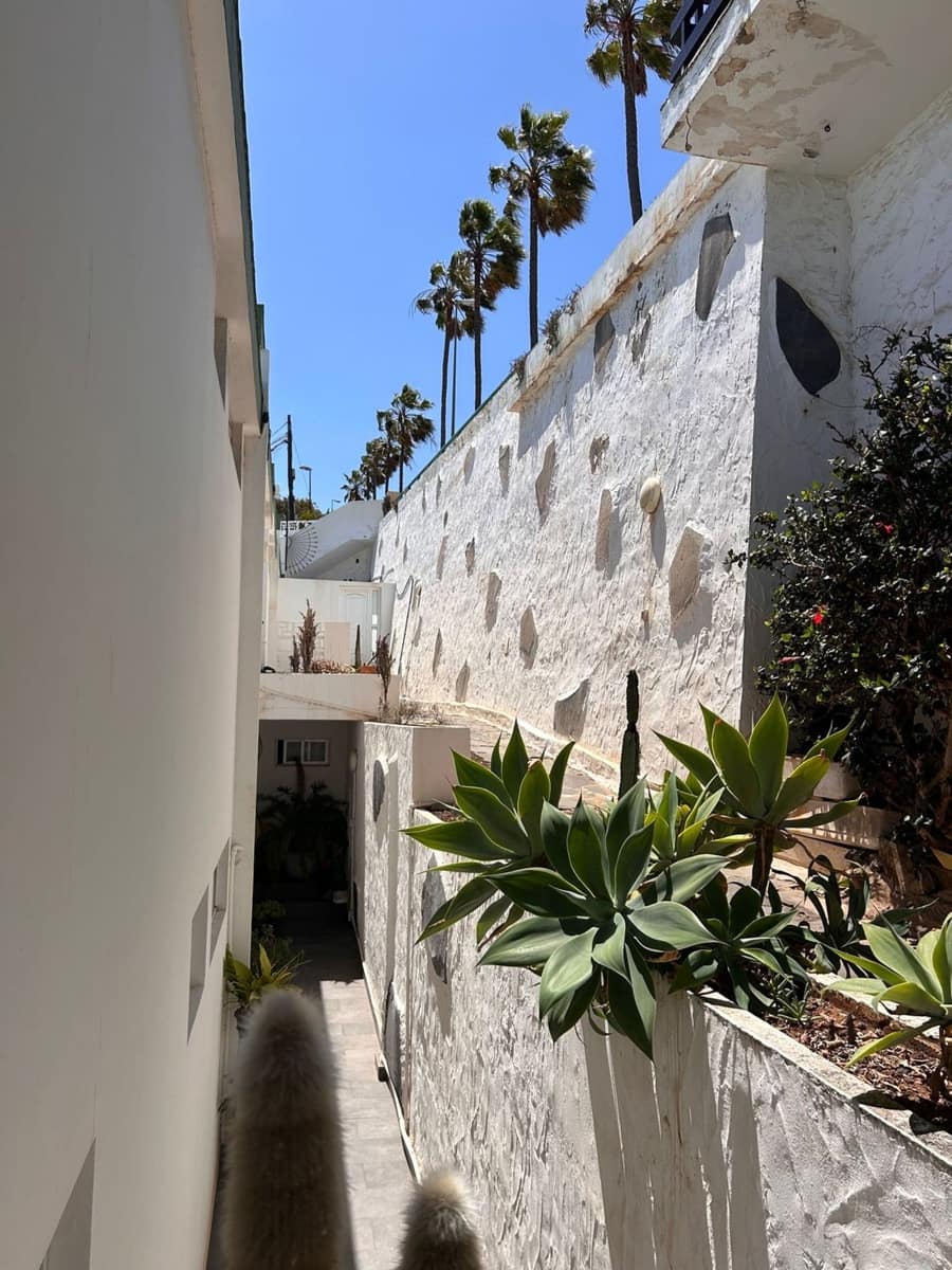 2 soverom Hus til salgs i Las Palmas de Gran Canaria med garasje - € 320 000 (Ref: 8920935)