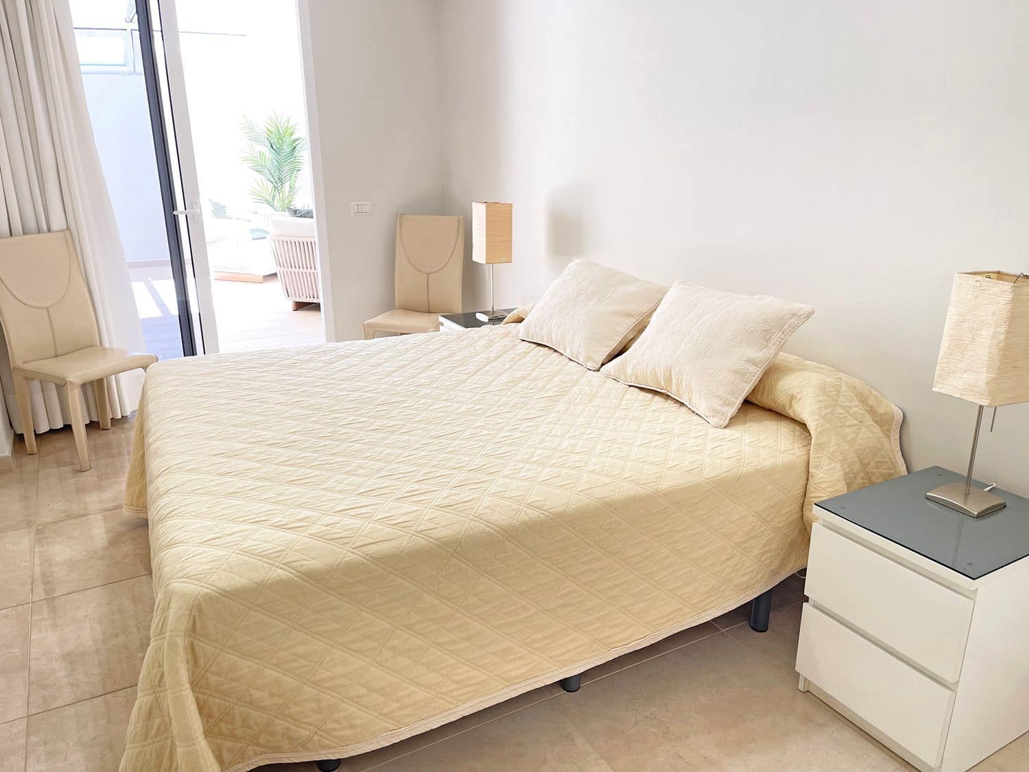 3 sovrum Lägenhet att hyra i Las Palmas de Gran Canaria med garage - 1 700 € (Ref: 8936446)
