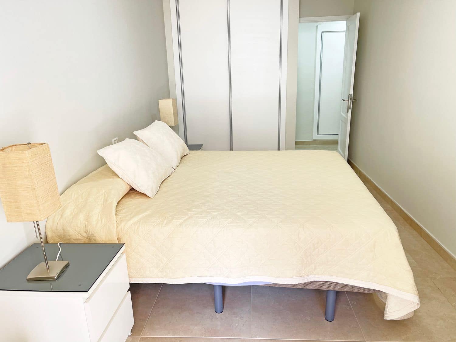3 sovrum Lägenhet att hyra i Las Palmas de Gran Canaria med garage - 1 700 € (Ref: 8936446)