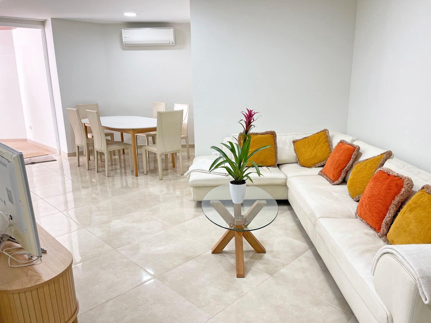 3 sovrum Lägenhet att hyra i Las Palmas de Gran Canaria med garage - 1 700 € (Ref: 8936446)