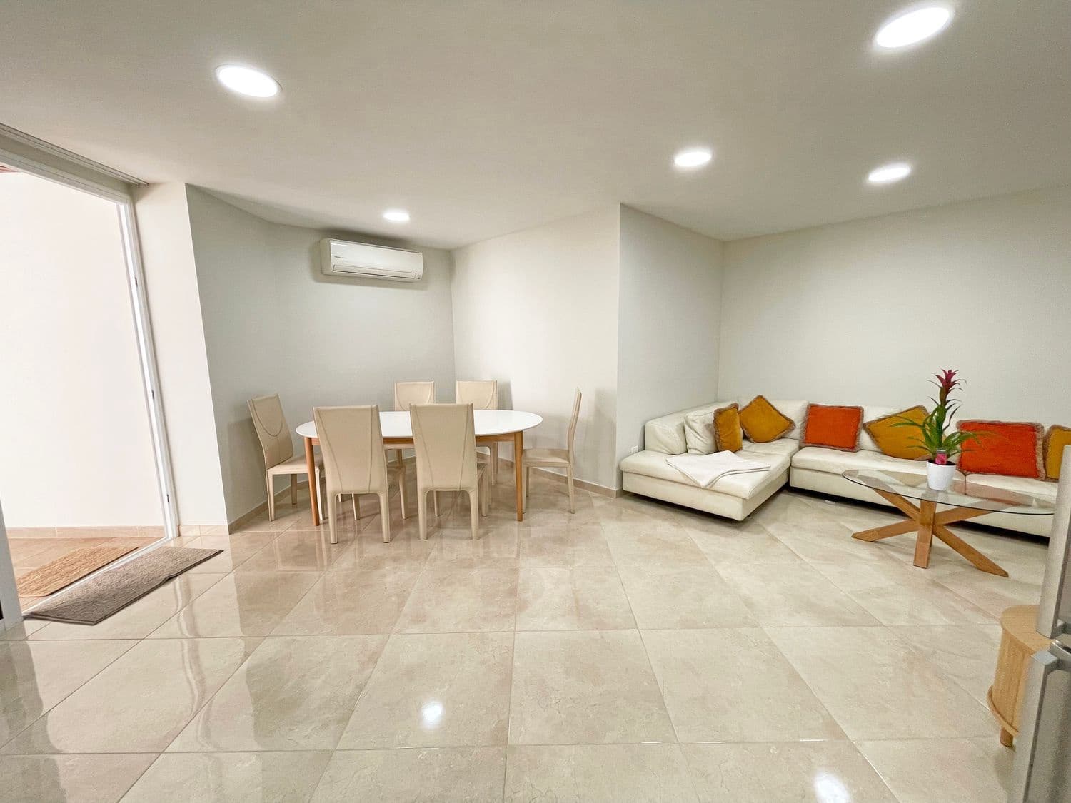 3 sovrum Lägenhet att hyra i Las Palmas de Gran Canaria med garage - 1 700 € (Ref: 8936446)
