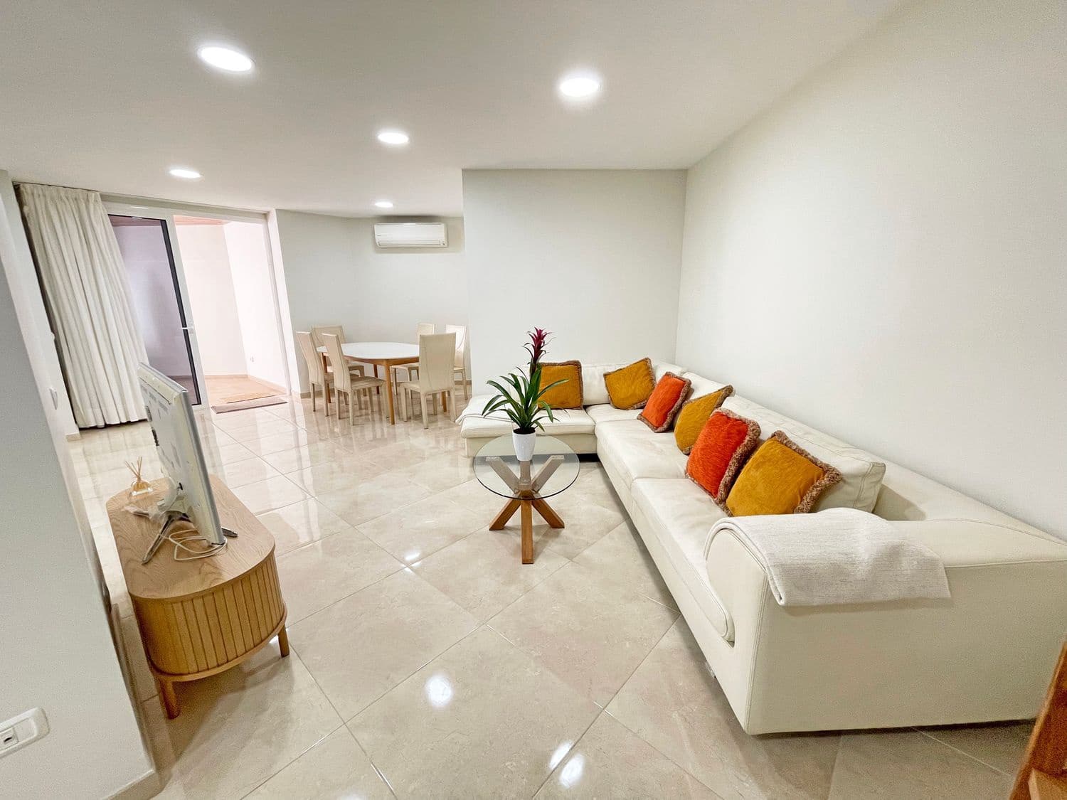 3 sovrum Lägenhet att hyra i Las Palmas de Gran Canaria med garage - 1 700 € (Ref: 8936446)
