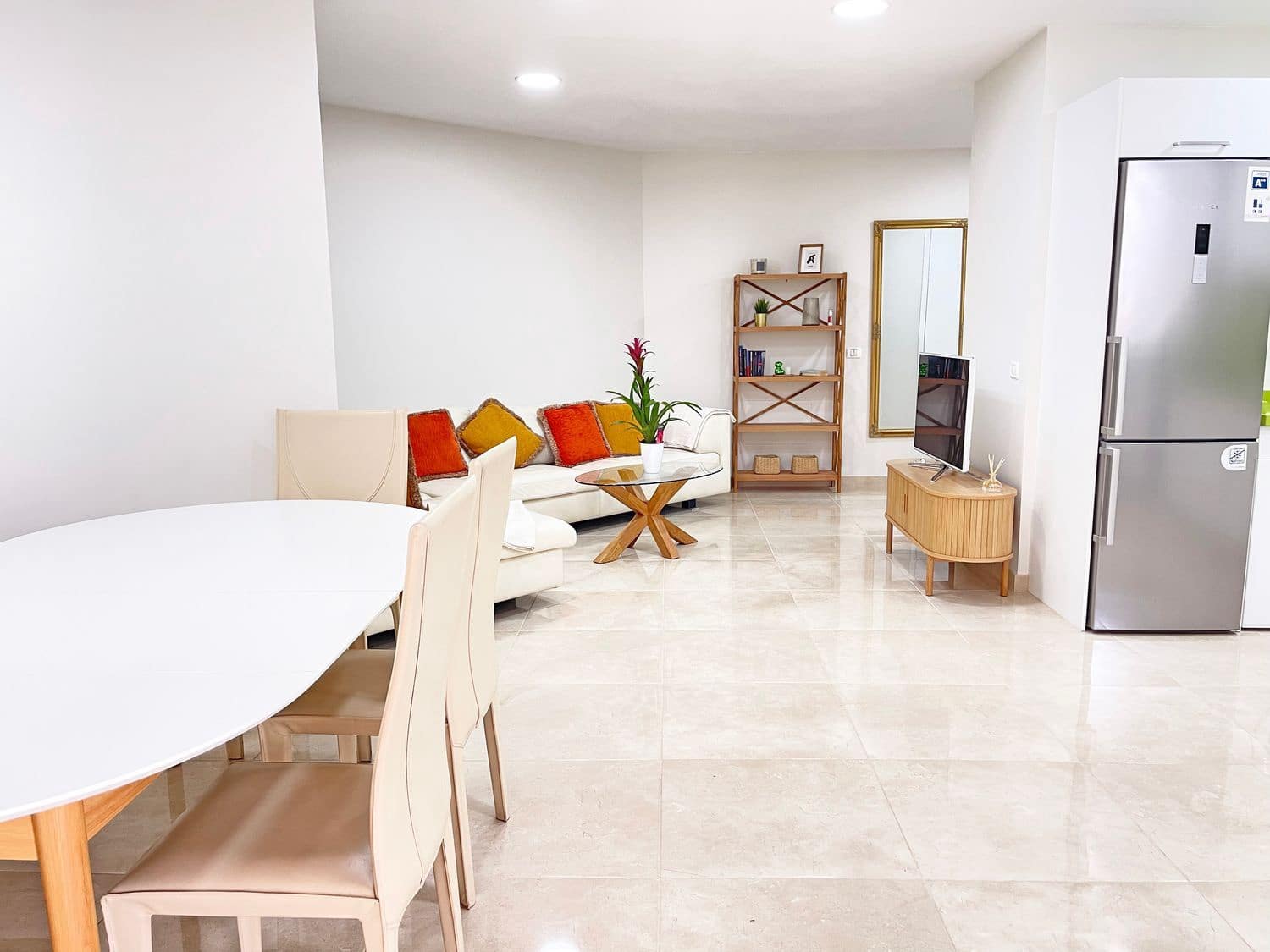 3 sovrum Lägenhet att hyra i Las Palmas de Gran Canaria med garage - 1 700 € (Ref: 8936446)