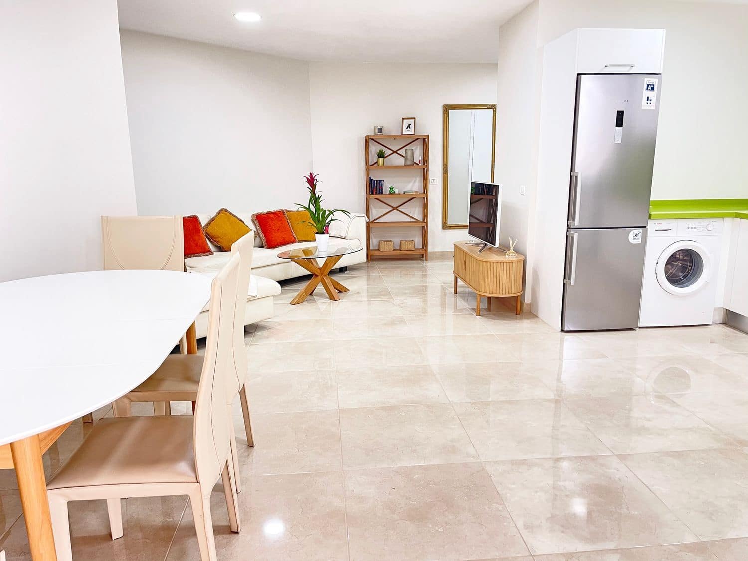 3 sovrum Lägenhet att hyra i Las Palmas de Gran Canaria med garage - 1 700 € (Ref: 8936446)