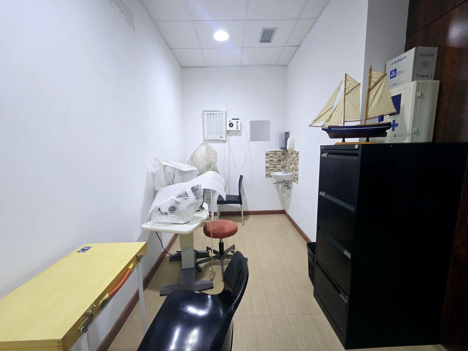 Erhverv til salg i Las Palmas de Gran Canaria - € 170.000 (Ref: 8942604)