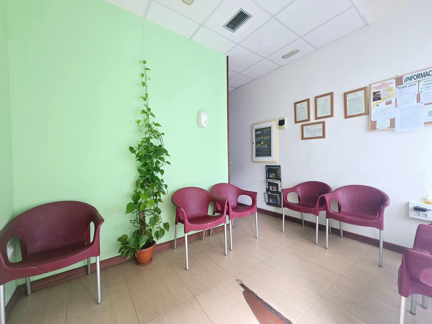 Erhverv til salg i Las Palmas de Gran Canaria - € 170.000 (Ref: 8942604)