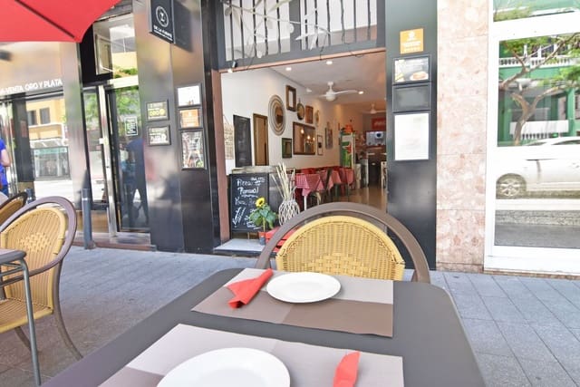 Kaupallinen vuokrattavana paikassa Alcaravaneras, Las Palmas de Gran Canaria - 950 € (Ref: 8985410)