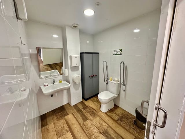 Gewerbe zu vermieten in Vegueta, Las Palmas de Gran Canaria - 650 € (Ref: 9050673)