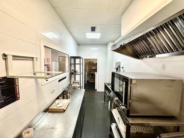 Gewerbe zu vermieten in Vegueta, Las Palmas de Gran Canaria - 650 € (Ref: 9050673)