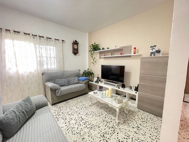 4 bedroom Townhouse for sale in Tamaraceite, Las Palmas de Gran Canaria with garage - € 343,541 (Ref: 9064913)