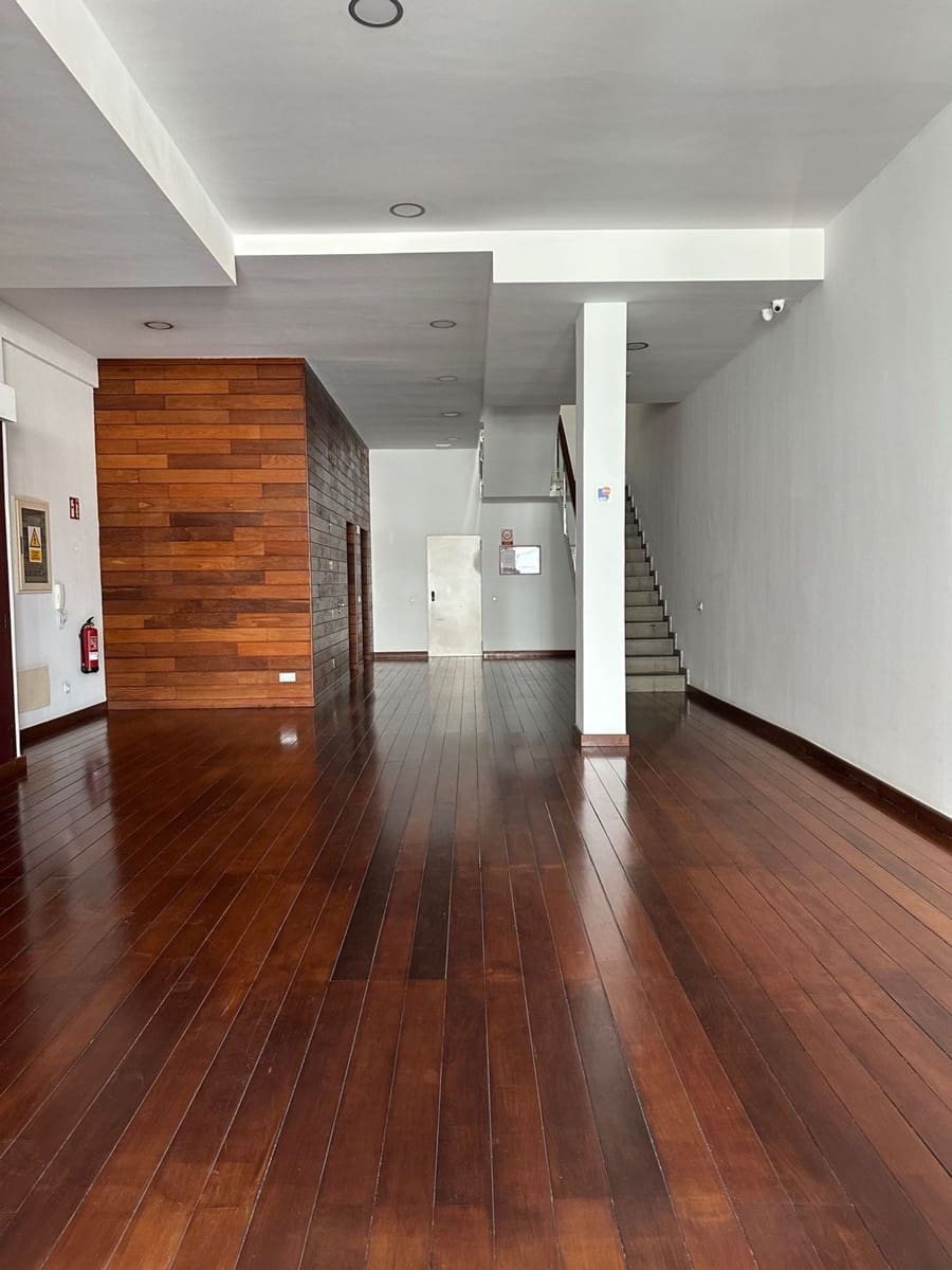 2 slaapkamer Appartement te huur in Las Palmas de Gran Canaria met garage - € 1.300 (Ref: 9064914)