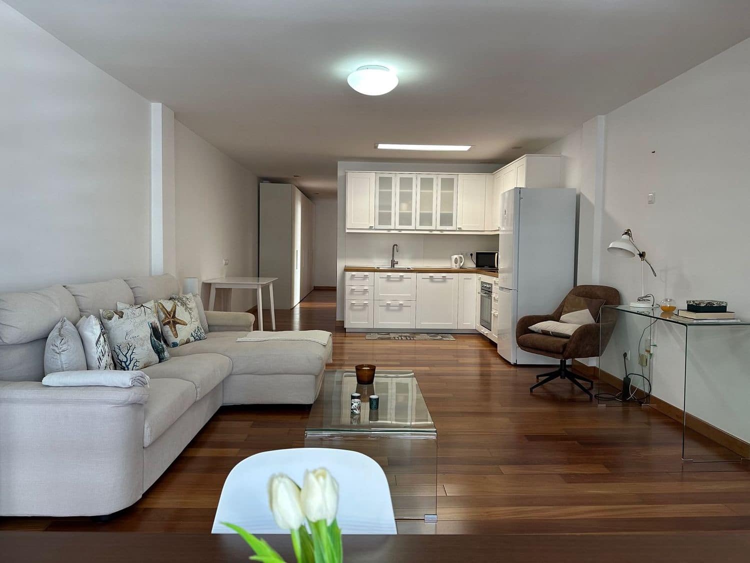 2 slaapkamer Appartement te huur in Las Palmas de Gran Canaria met garage - € 1.300 (Ref: 9064914)