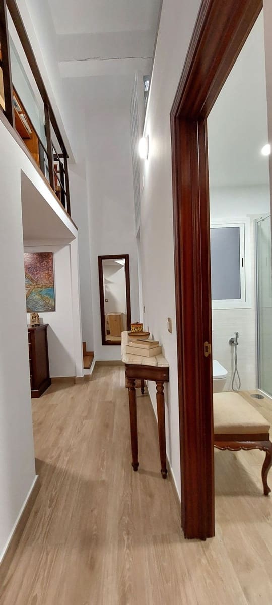 3 soveværelse Lejlighed til salg i Las Palmas de Gran Canaria med garage - € 350.000 (Ref: 9101865)