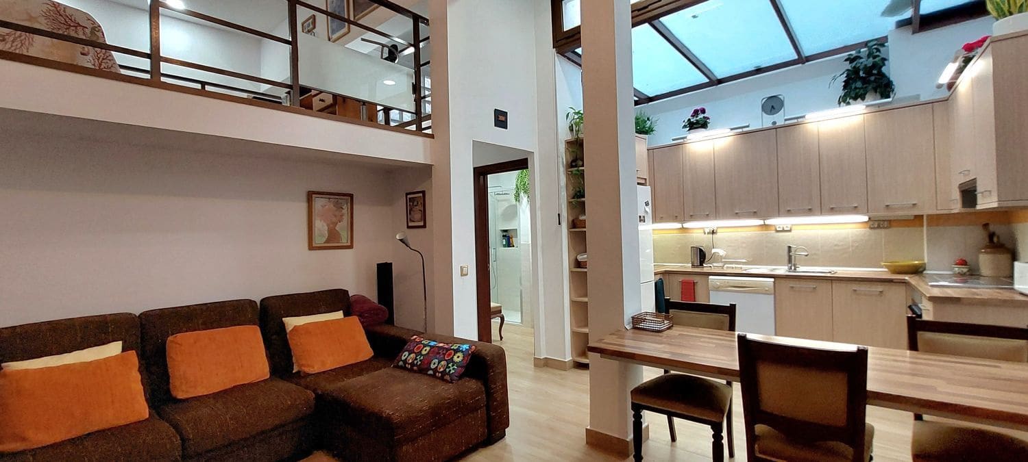 3 soveværelse Lejlighed til salg i Las Palmas de Gran Canaria med garage - € 350.000 (Ref: 9101865)