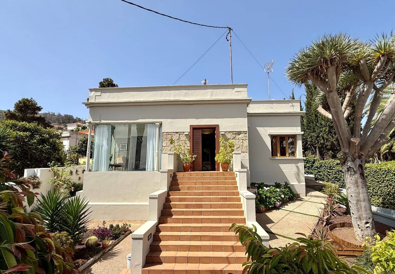 3 slaapkamer Villa te koop in Santa Brigida met zwembad garage - € 729.000 (Ref: 9106240)