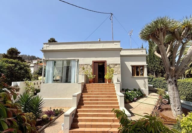 Chalet de 3 habitaciones en Santa Brígida en venta con piscina garaje - 729.000 € (Ref: 9106240)