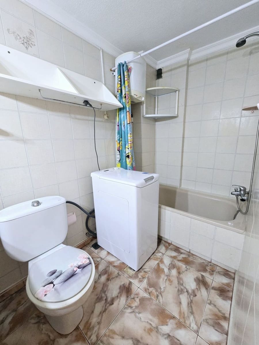 2 slaapkamer Appartement te koop in Las Palmas de Gran Canaria met garage - € 264.500 (Ref: 9113728)