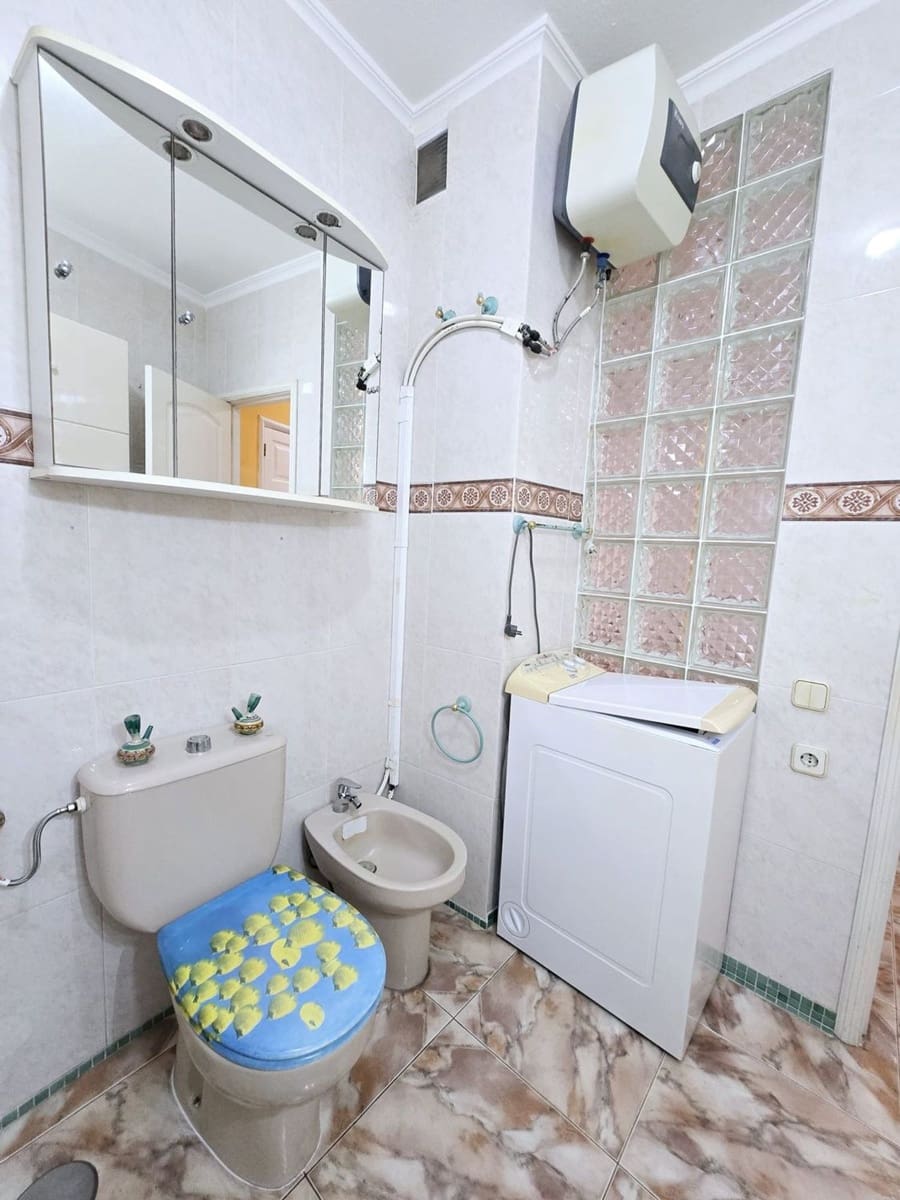 2 slaapkamer Appartement te koop in Las Palmas de Gran Canaria met garage - € 264.500 (Ref: 9113728)
