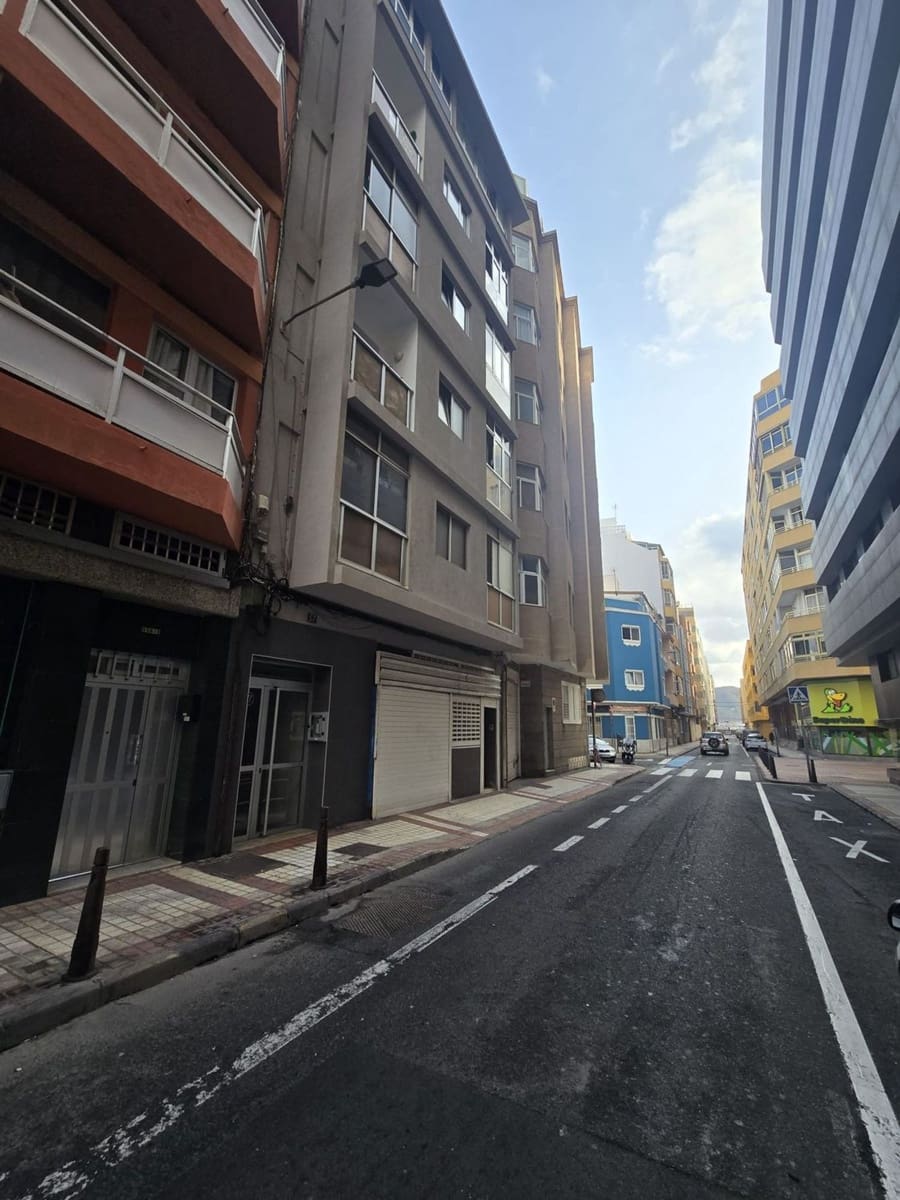 2 slaapkamer Appartement te koop in Las Palmas de Gran Canaria met garage - € 264.500 (Ref: 9113728)