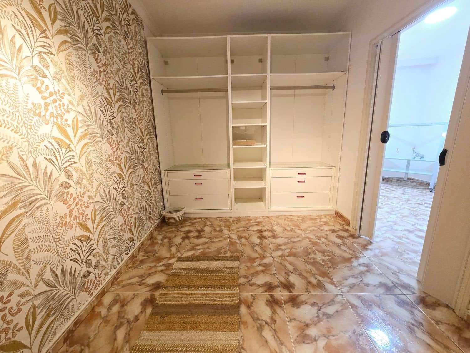 2 slaapkamer Appartement te koop in Las Palmas de Gran Canaria met garage - € 264.500 (Ref: 9113728)