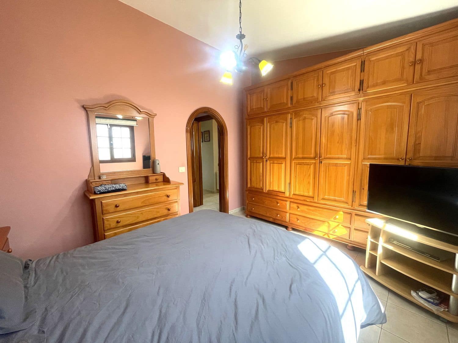 6 soveværelse Semi-Rækkehus til salg i Valsequillo med garage - € 410.000 (Ref: 9124403)