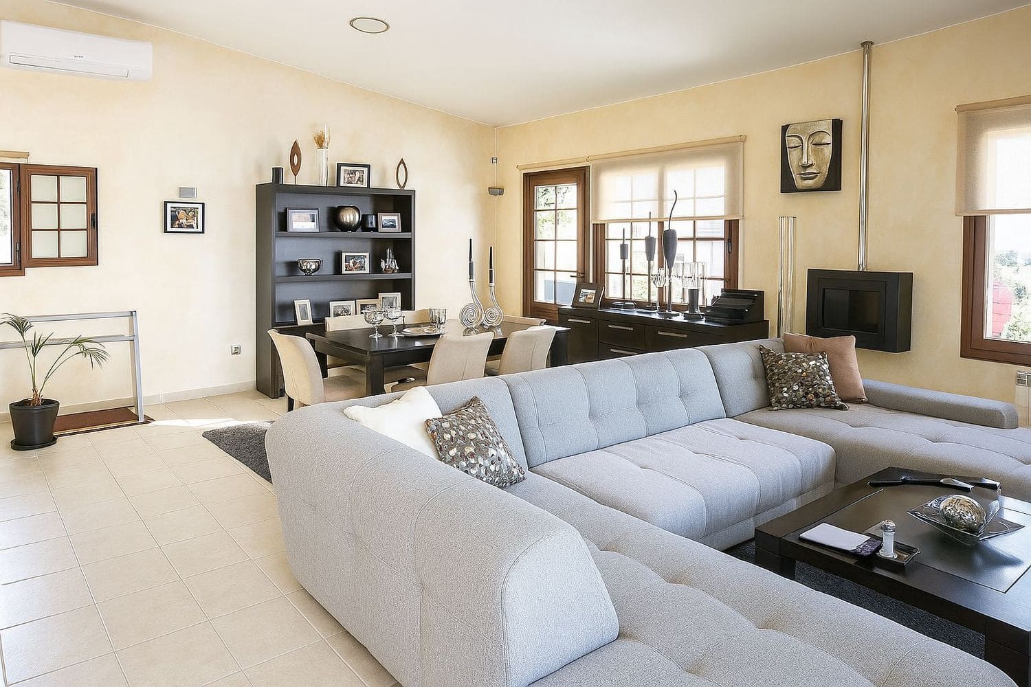 6 soveværelse Semi-Rækkehus til salg i Valsequillo med garage - € 410.000 (Ref: 9124403)