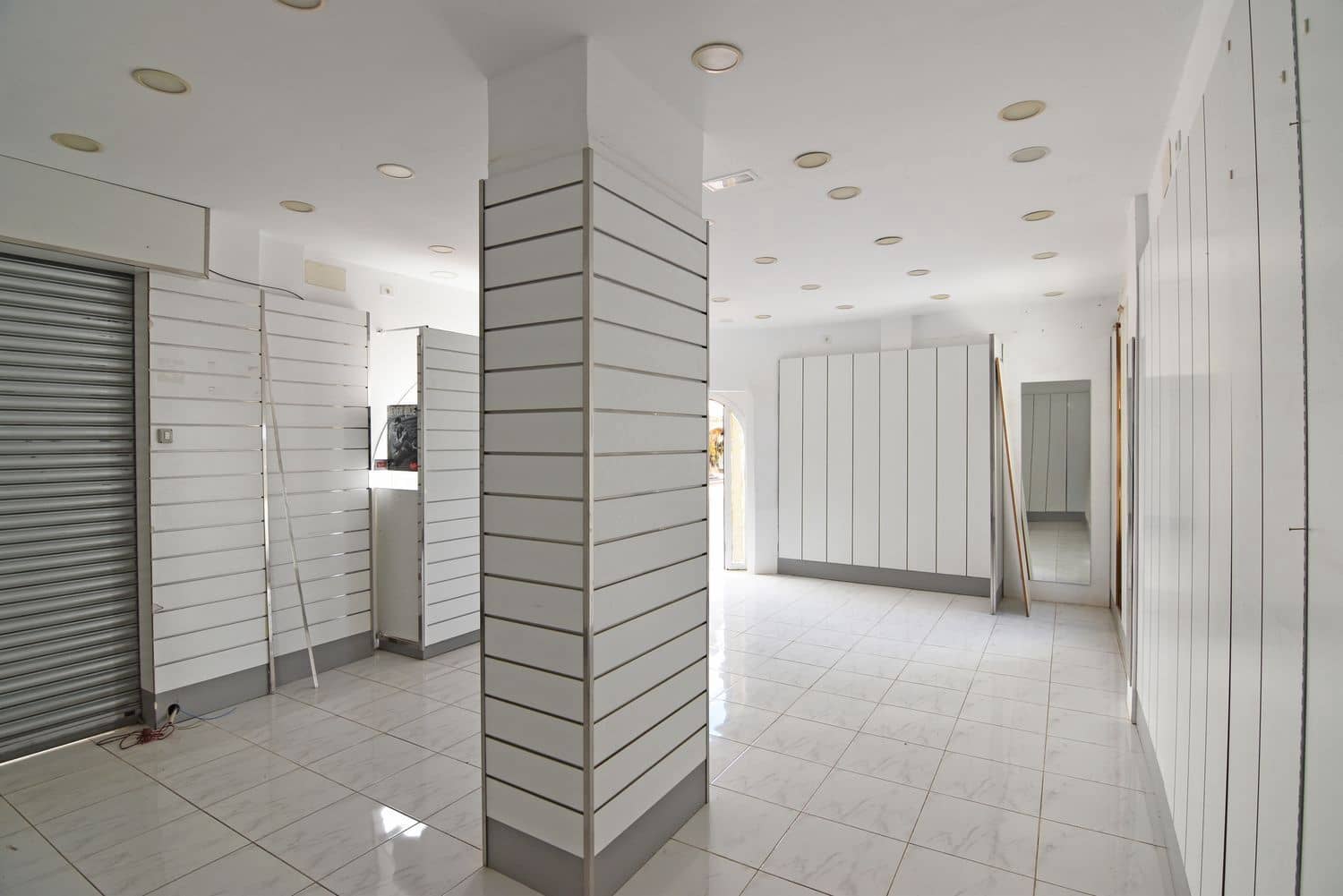 Virksomhed til leje i San Bartolome de Tirajana - € 700 (Ref: 9142559)