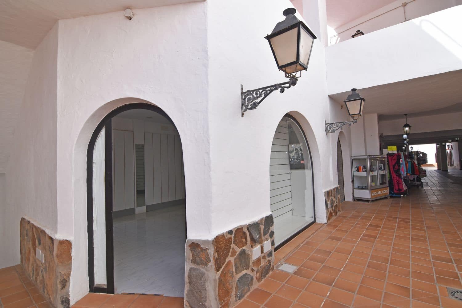 Virksomhed til leje i San Bartolome de Tirajana - € 700 (Ref: 9142559)